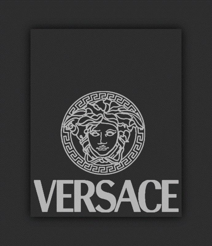 Logo ấn tượng của Versace.