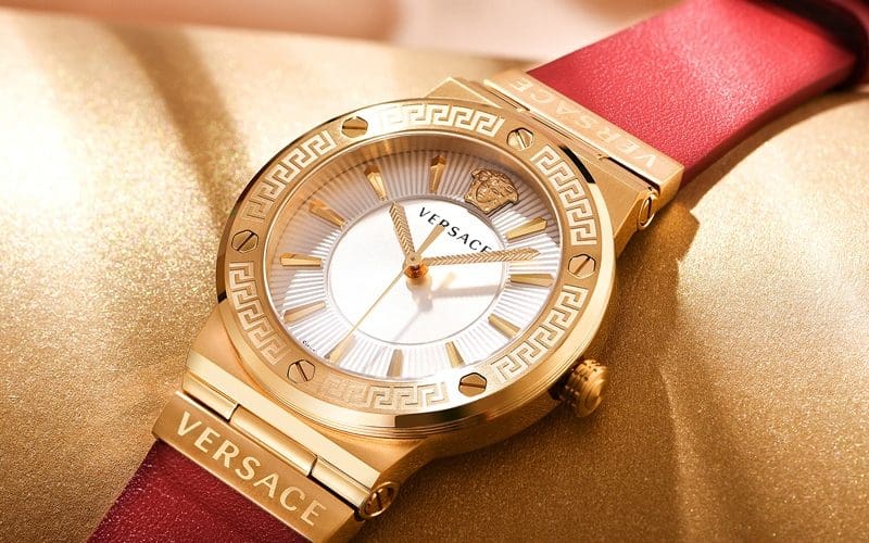 Thiết kế đồng hồ Versace không ngừng sáng tạo và để lại ấn tượng toàn cầu.